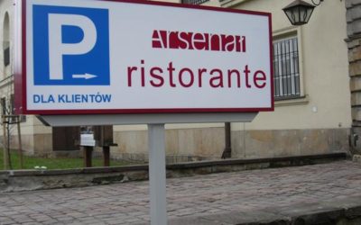 Tablice reklamowe PCV: Skuteczny sposób na promocję firmy