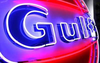 Reklama neonowa na zamówienie: Indywidualne świetliste rozwiązania reklamowe